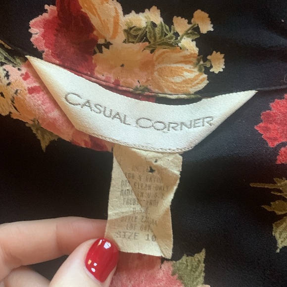 Vintage floral blouse with adjustable waist cinching ties - Picture 6 of 6